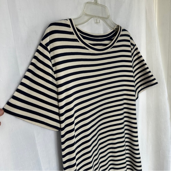 3/$20 💥 Lou & Grey T-Shirt Dress Short Sleeve Cream & Navy Stripe Print Cotton - Picture 8 of 15